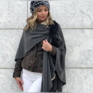 MITCHIE’S Gray Women's Wool and Fur Poncho Shawl